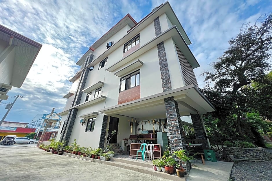 MC's L Transient House