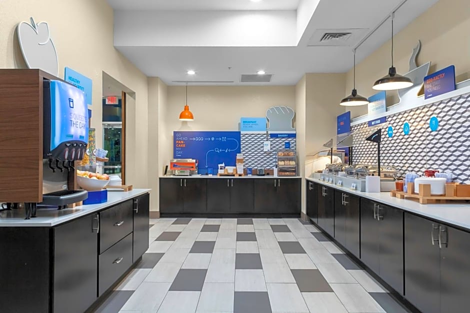 Holiday Inn Express And Suites Leander By IHG
