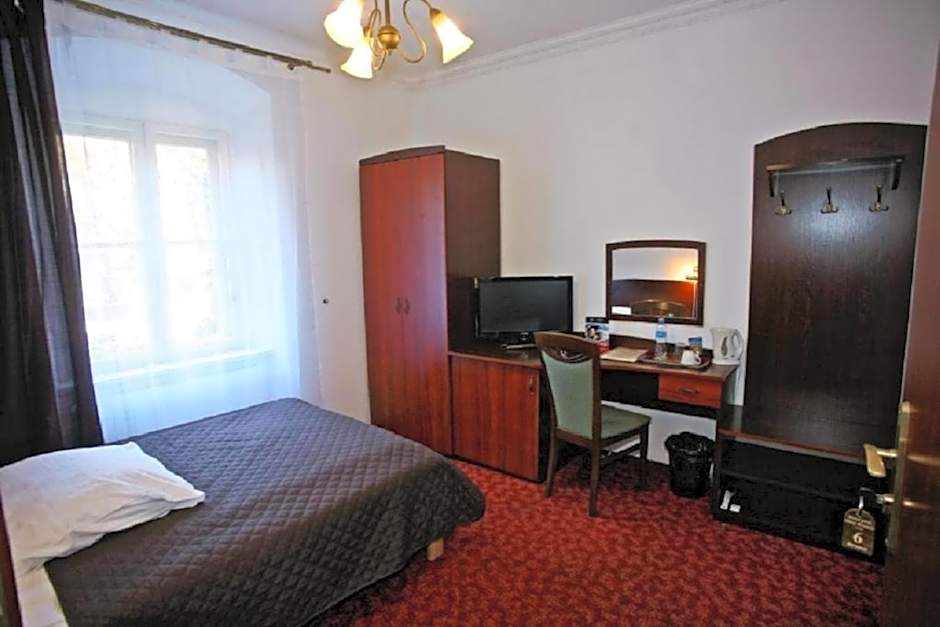 Hotel Przy Oślej Bramie - Zamek Książ