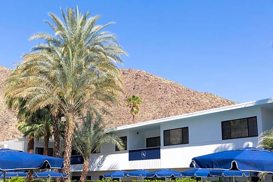 Holiday House Palm Springs