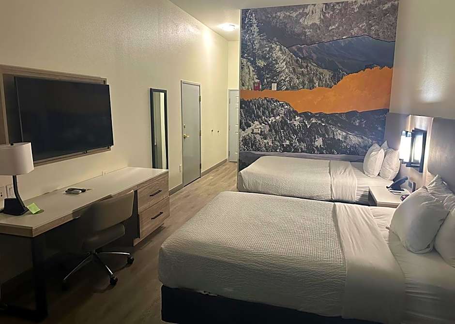La Quinta Inn & Suites by Wyndham Albuquerque Midtown