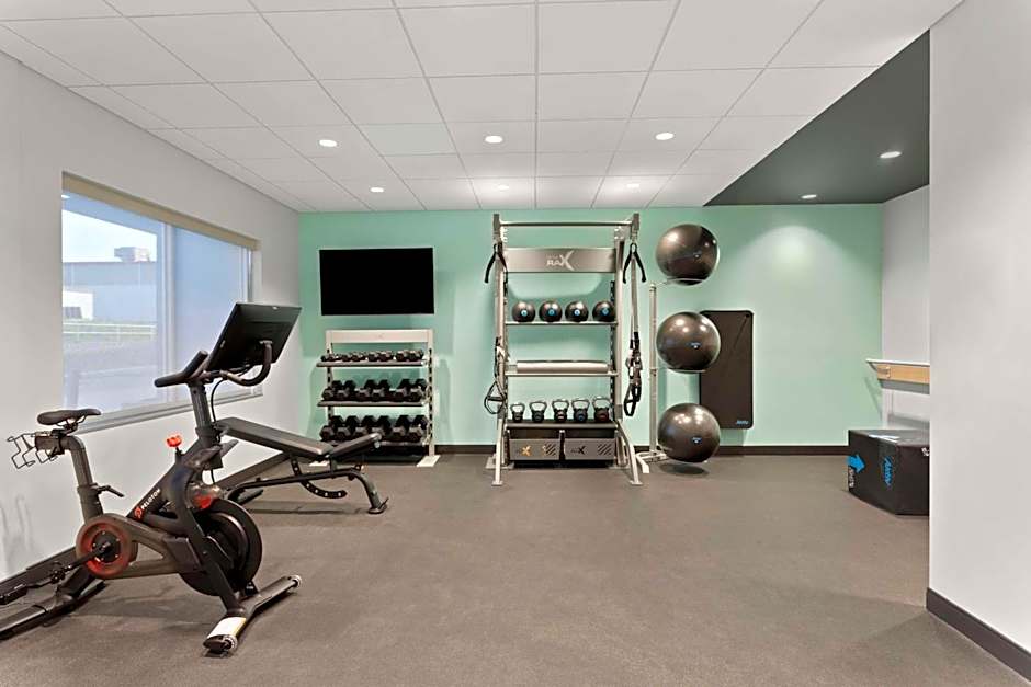 Tru by Hilton Lincoln East