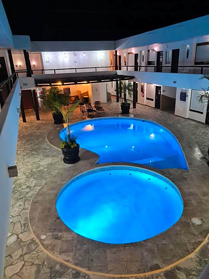 Hotel Maioris La Paz