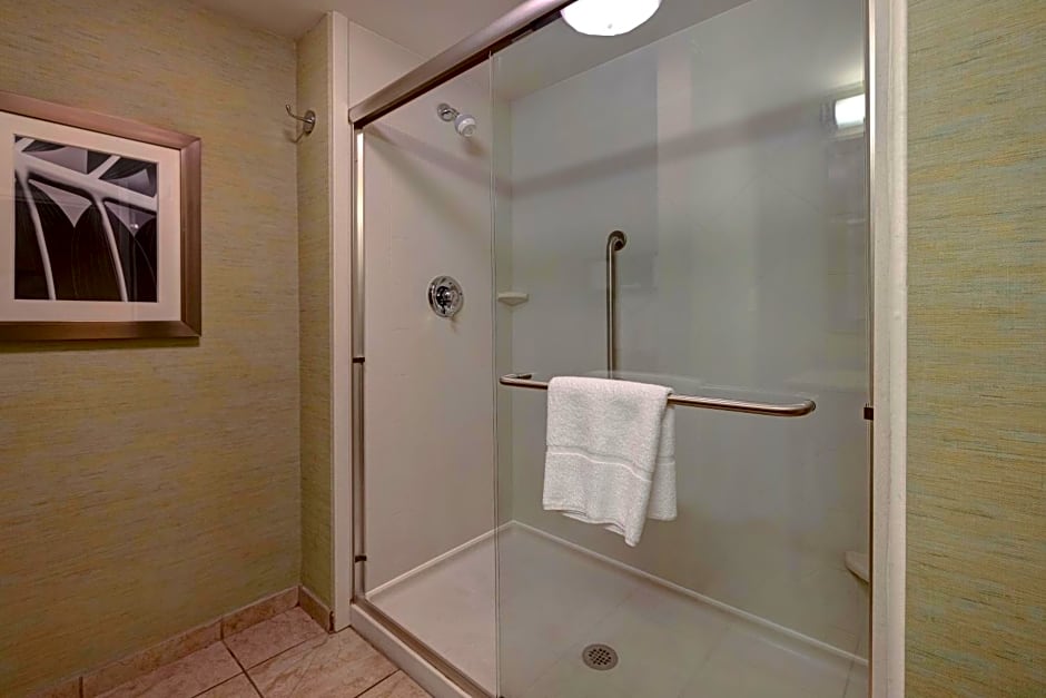 Hampton Inn & Suites Pensacola/Gulf Breeze