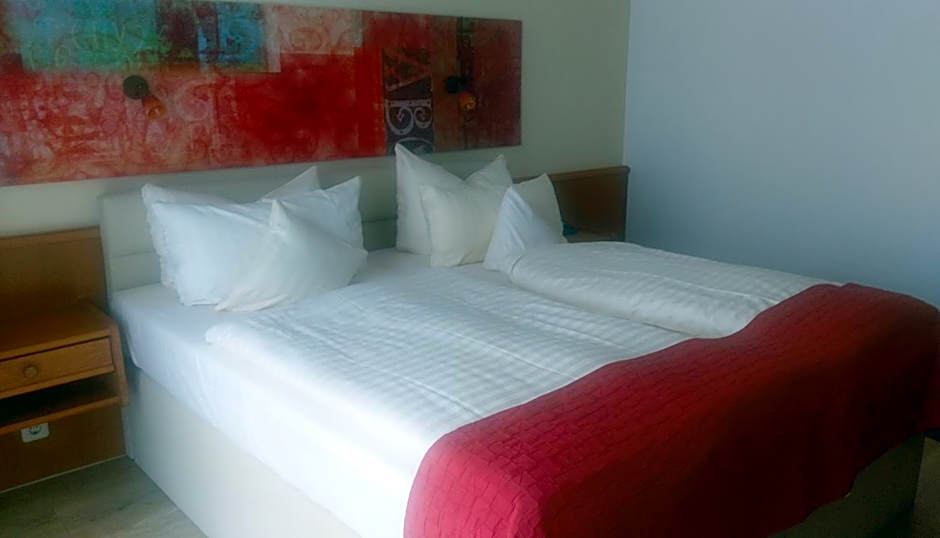 Arador-City Hotel