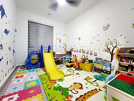 10 min to Subang Airport Free Wi-fi Carpark