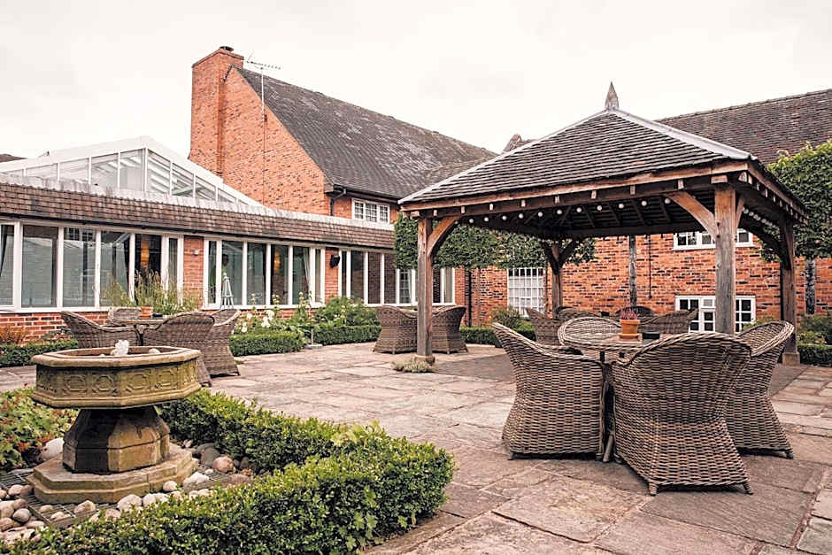 Manor House Hotel, Alsager