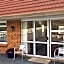 Castle Court Motel