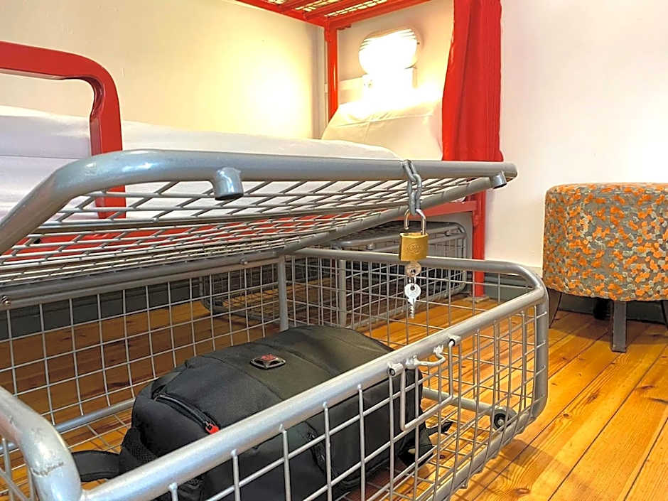 Galway City Hostel - Solo Traveller Hostel