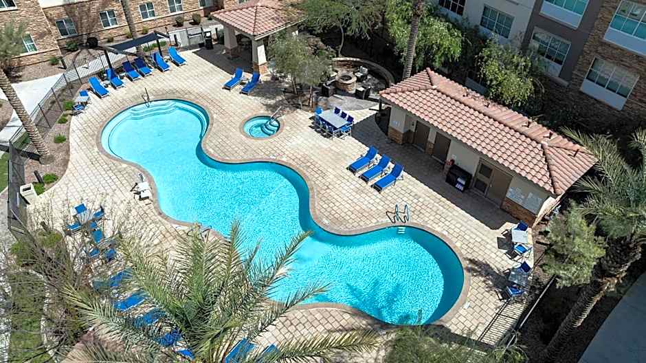 Holiday Inn Express and Suites Gilbert - East Mesa By IHG