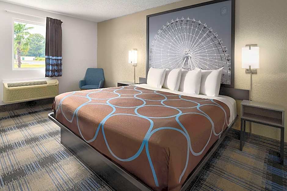 Super 8 by Wyndham Perry GA