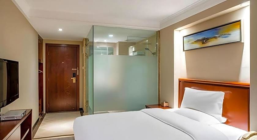 Greentree Inn Nanning Langdong Hotel