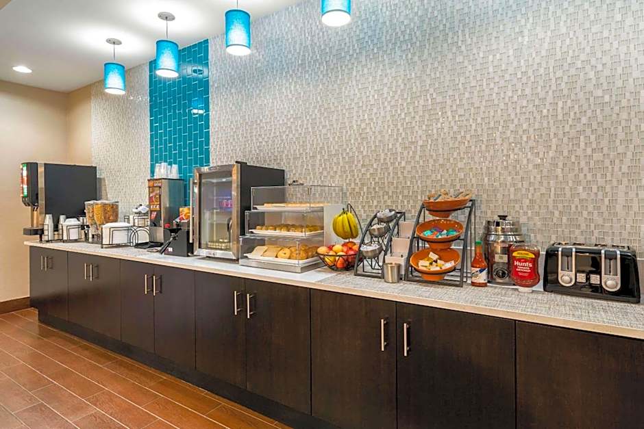 La Quinta Inn & Suites by Wyndham Boutte
