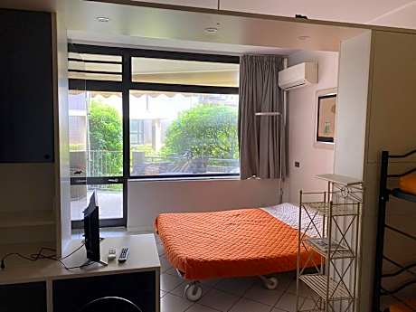 Studio with Garden View
