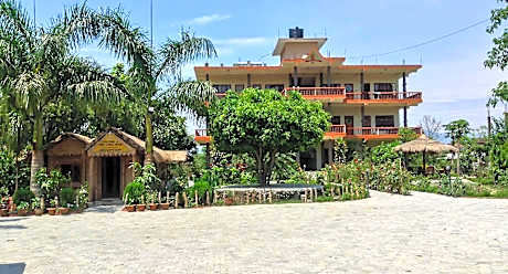 Eden Jungle Resort