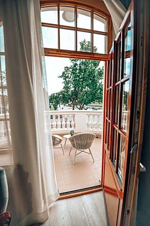 King Suite with Balcony