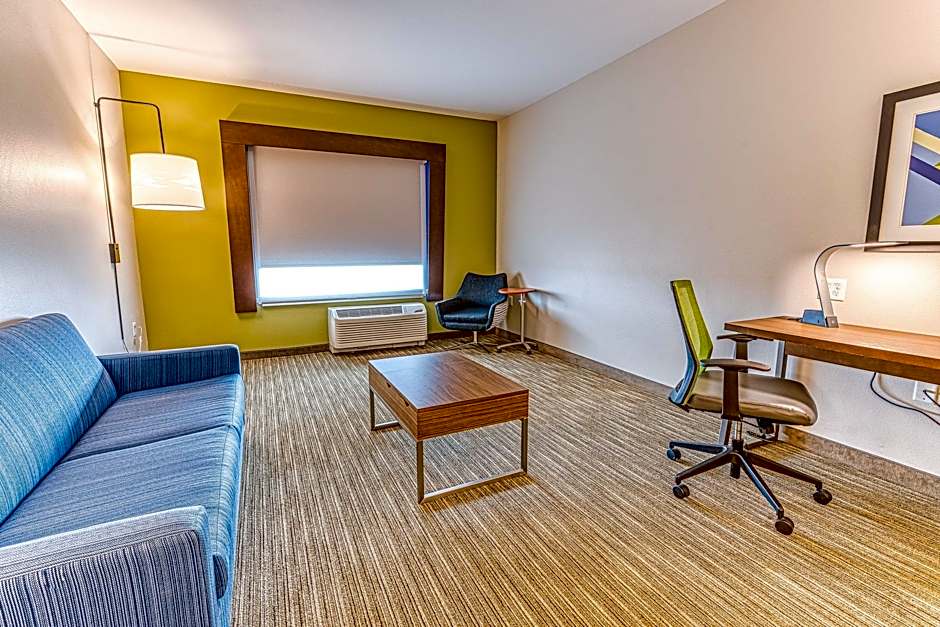 Holiday Inn Express & Suites - Rantoul By IHG