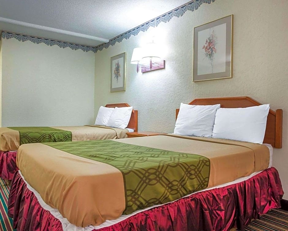 Rodeway Inn Stone Mountain