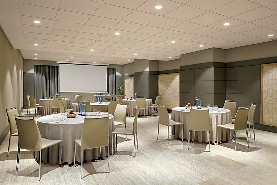 NH Paseo De La Habana