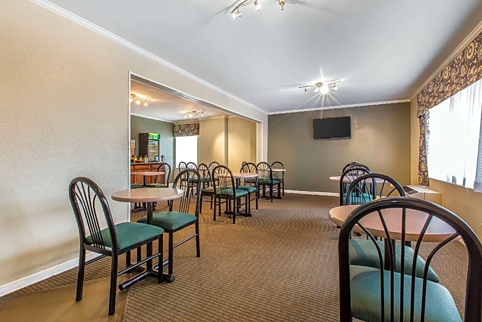 Quality Inn Homewood Birmingham I-65 – Homewood, AL