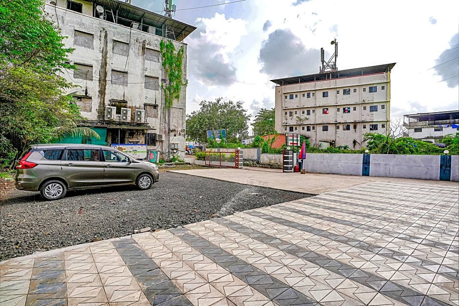 FabHotel Grand Residency