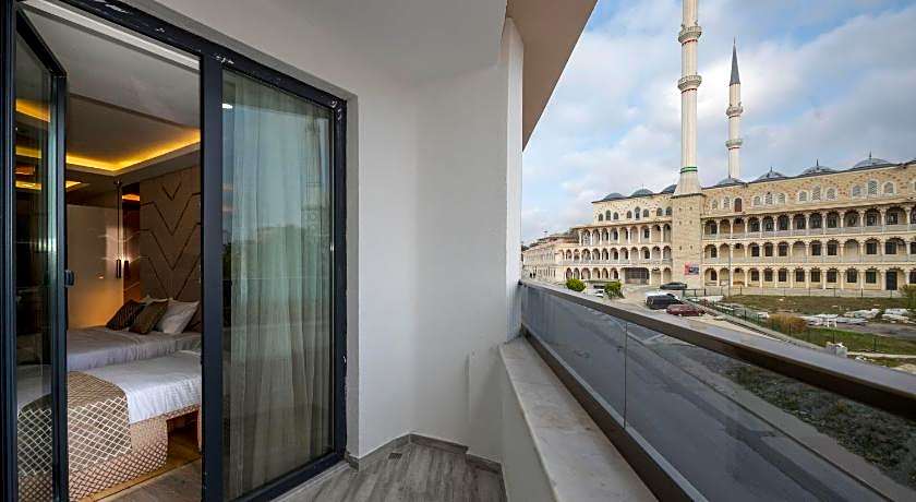 Luxury Airport Hotel By Zazzoni-İstanbul Airport