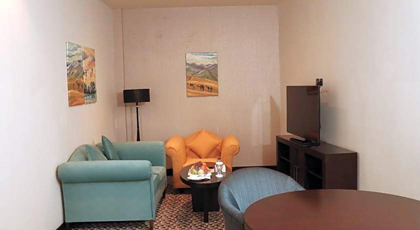 Golden Tulip Hail Hotel