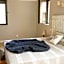 Domaine des Jammetous - Hotel and Yoga Retreat Center