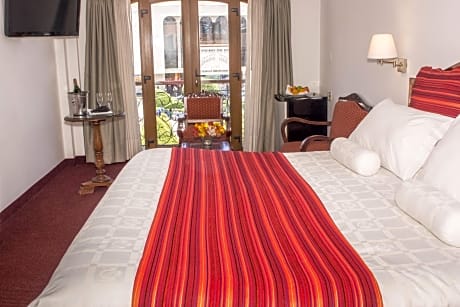 Suite with Jacuzzi and Balcony