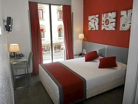 SINGLE STANDARD ROOM