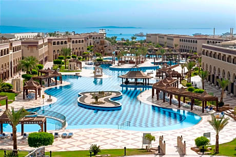 Sunrise Mamlouk Palace Resort