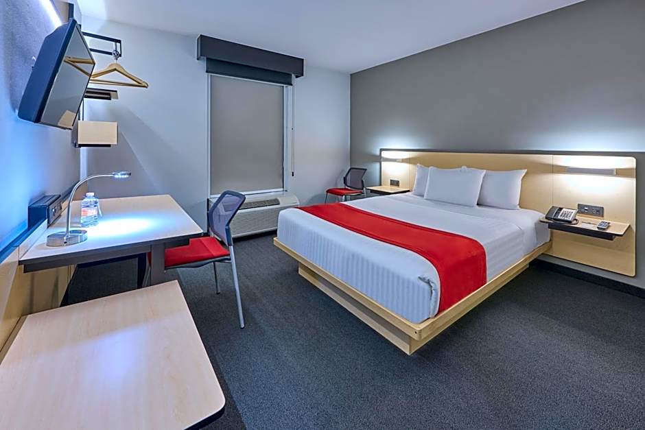 City Express by Marriott Toluca