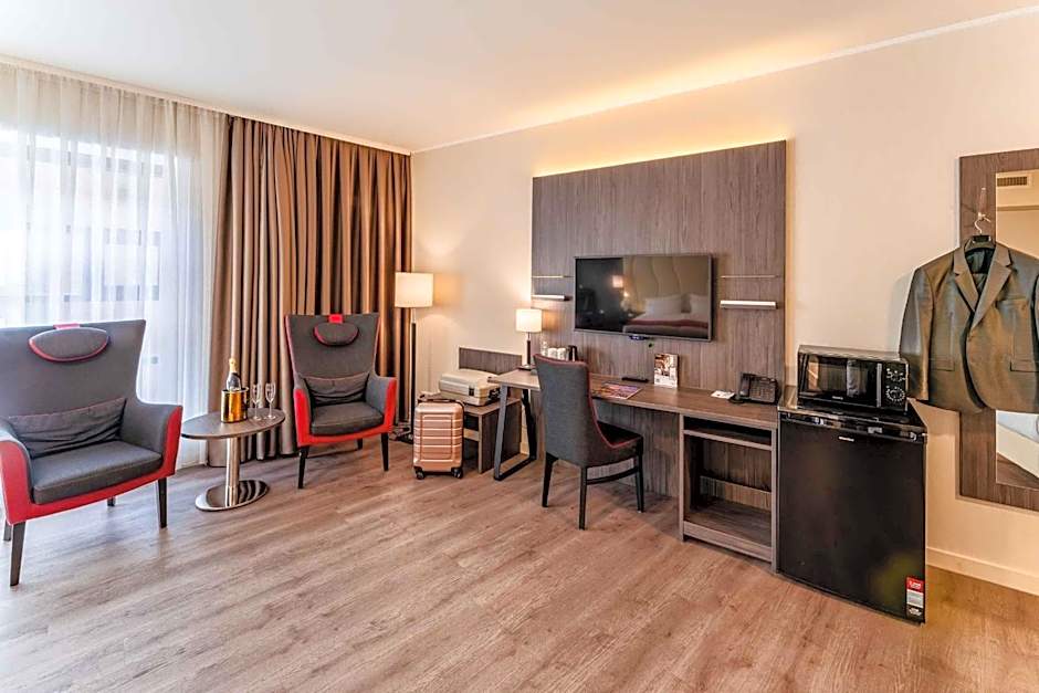 PLAZA Premium Den Haag City Center