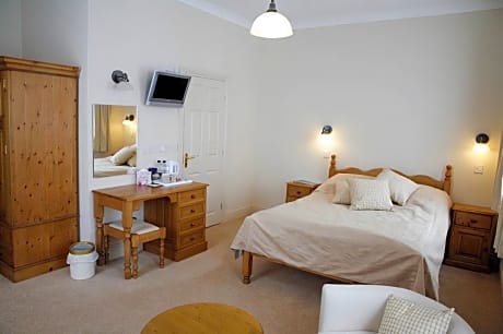 Family Room-Ensuite-Ground Floor