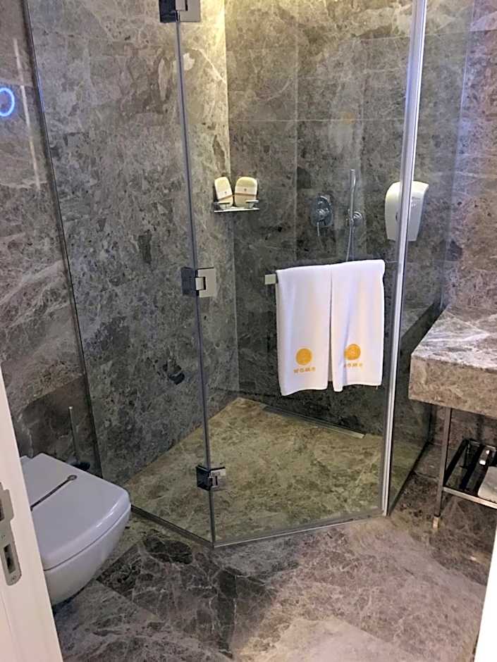 Wome Deluxe Hotel - Halal All Inclusive