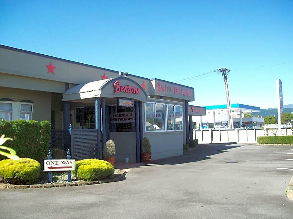 Bentons Motel