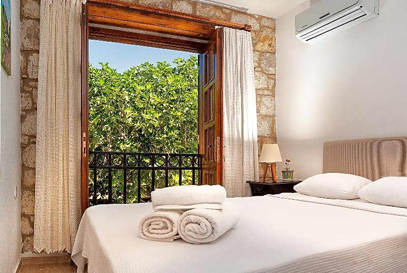 Flores Hotel Alaçatı