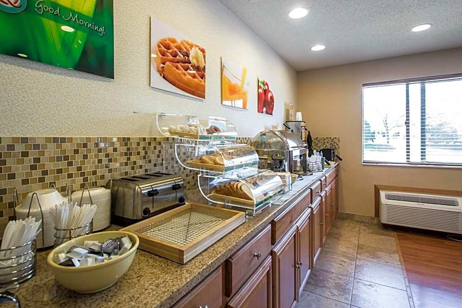 Quality Inn & Suites Sun Prairie