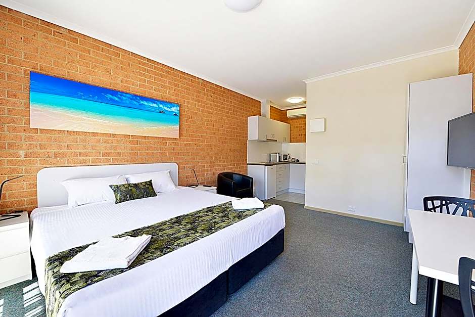 Cranbourne Motor Inn