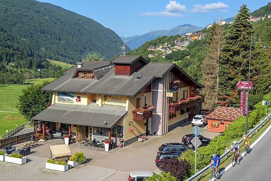 Hotel Veduta dell'Adamello