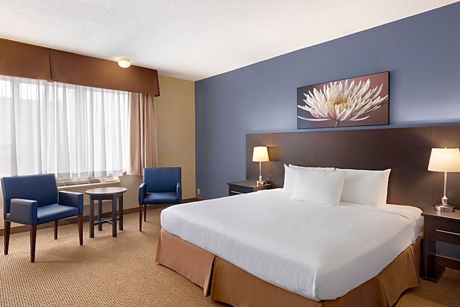 Days Inn & Conference Centre by Wyndham Montreal Airport