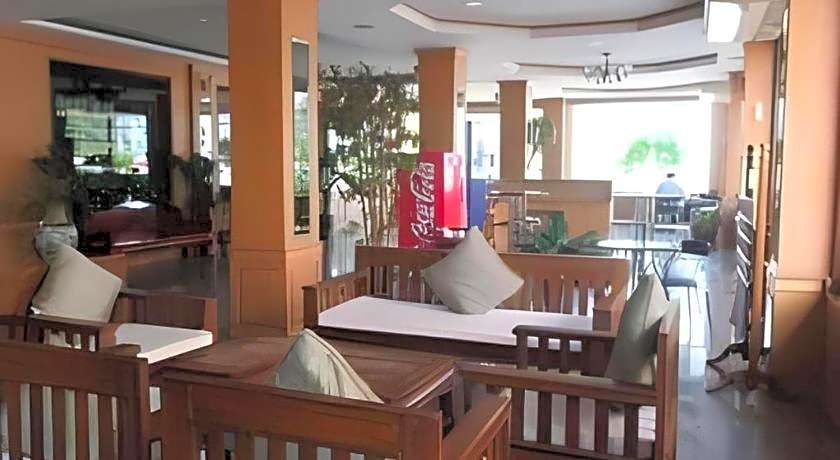 SR Hotel