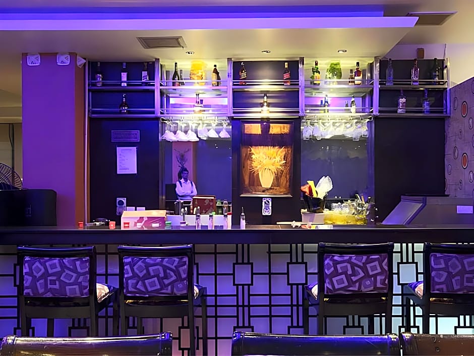 Hotel Signature Grand