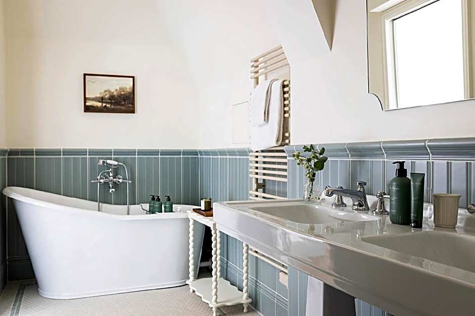 Château de Cîteaux - Fontenille Collection