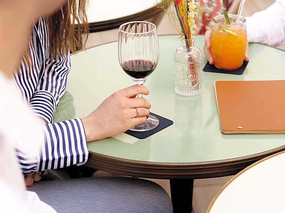 Square Lodge Hotel La Roche sur Yon - Handwritten Collection