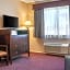 Clarion Hotel & Suites