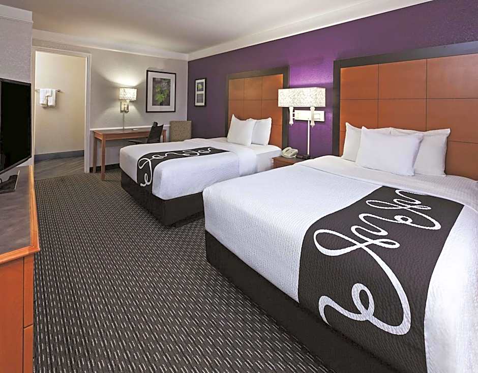 La Quinta Inn & Suites by Wyndham San Marcos