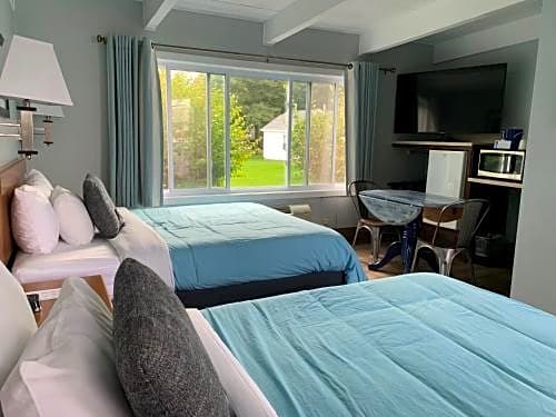Beachfront Inn