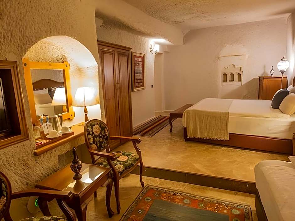 Artemis Cave Suites - Adults Only