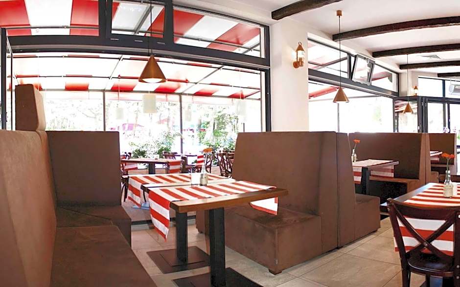 Apartamenty Mesa Grill Restaurant Cafe